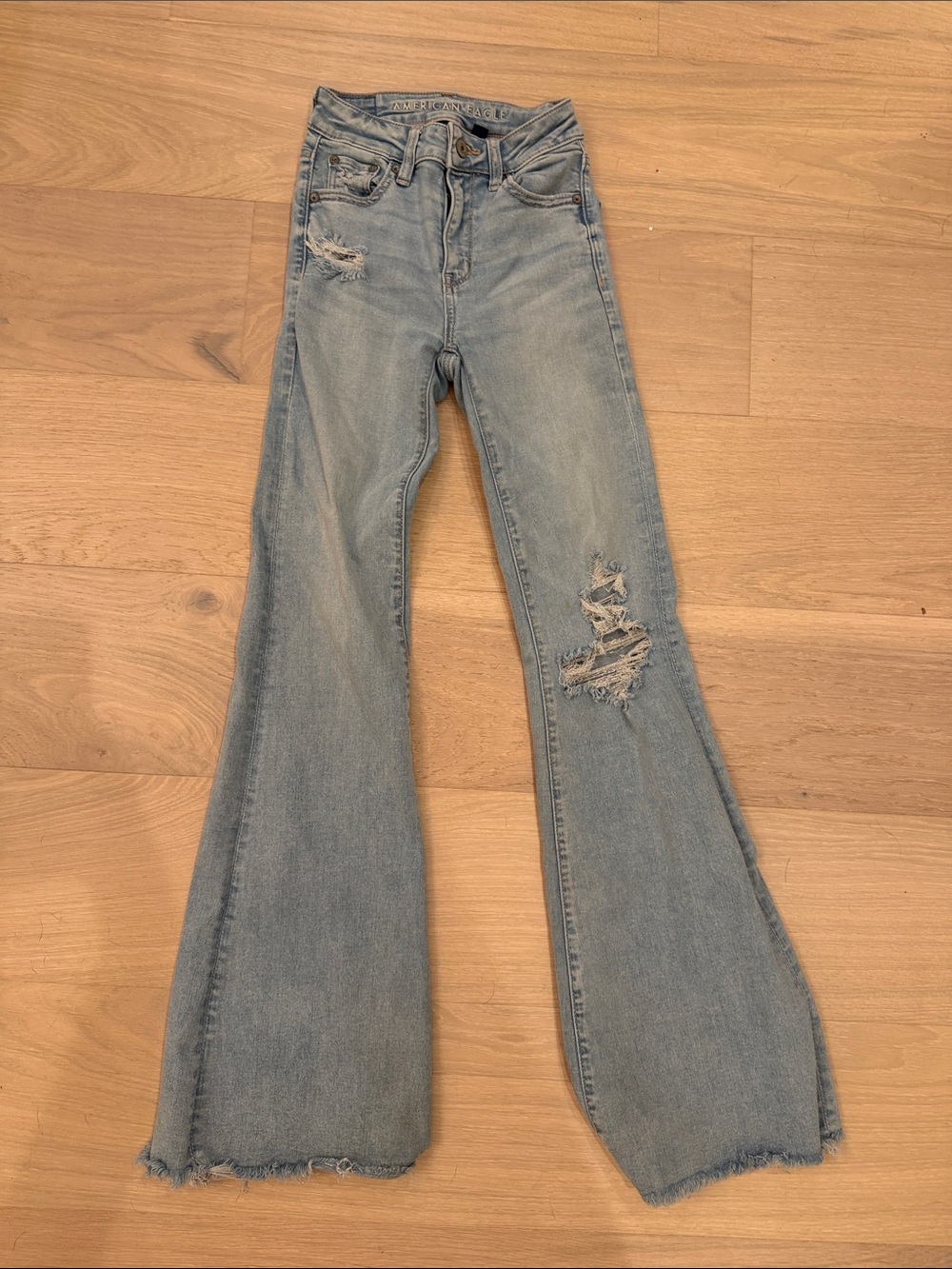 American Eagle Outfitters Light Blue Distressed Flare Jeans 000R